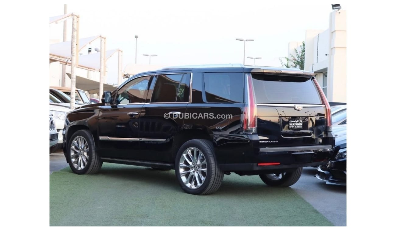 Cadillac Escalade Premium