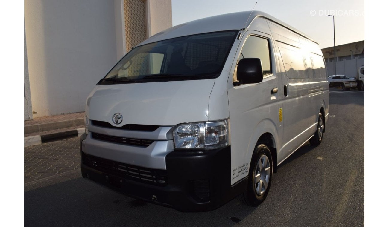 Toyota Hiace GLS - High Roof Toyota Hiace Highroof Van 2.7 ltr, model:2021. Excellent condition