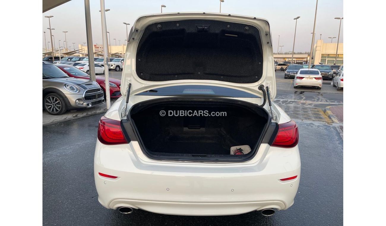 إنفينيتي Q70 Infiniti Q70_Gcc_2017_Excellent_Condition _Full option