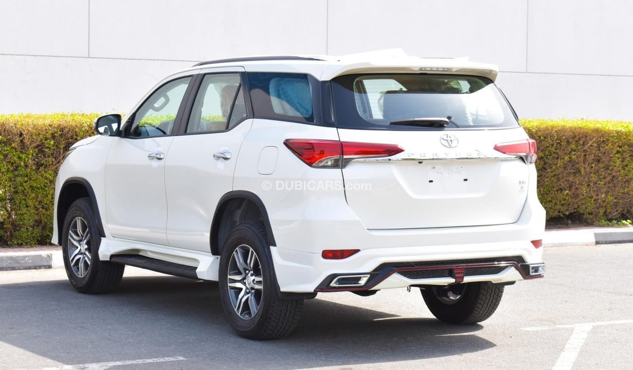 Toyota Fortuner 4.0L, VXR PETROL A/T, MY22