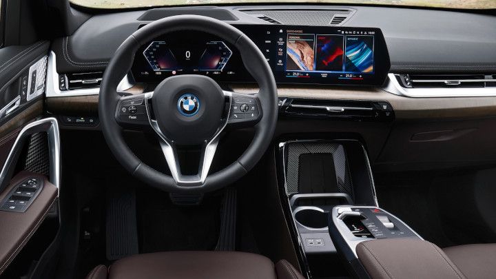 BMW iX1 interior - Cockpit