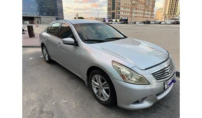 إنفينيتي G37 Premium 3.7L sedan AWD 4 door