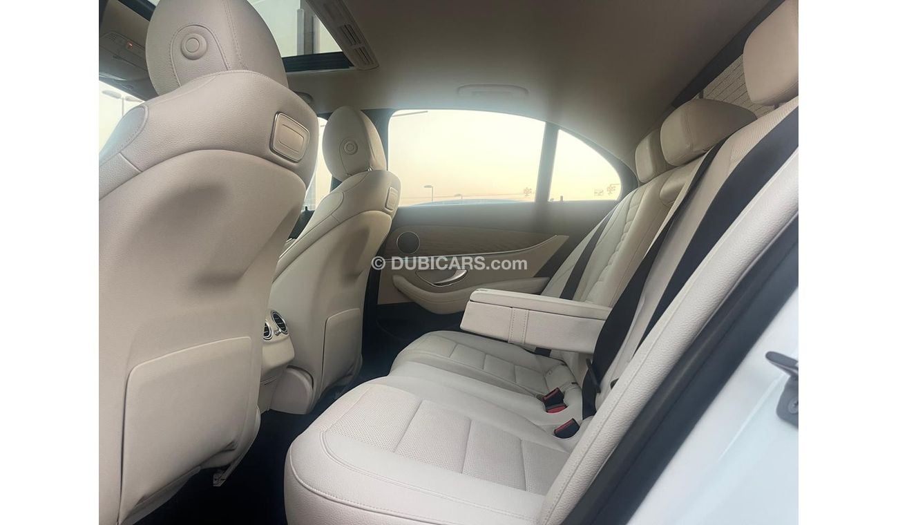 مرسيدس بنز E200 Mercedes E 200 Gulf 2017 in excellent condition, fully equipped