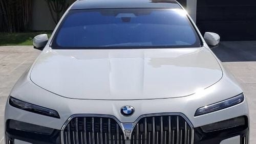 BMW 760Li XDeive, 39,000km, GCC Specs