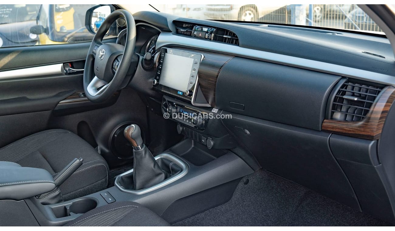 تويوتا هيلوكس 2024 Toyota Hilux DC 2.7L Petrol MT - Red Interior