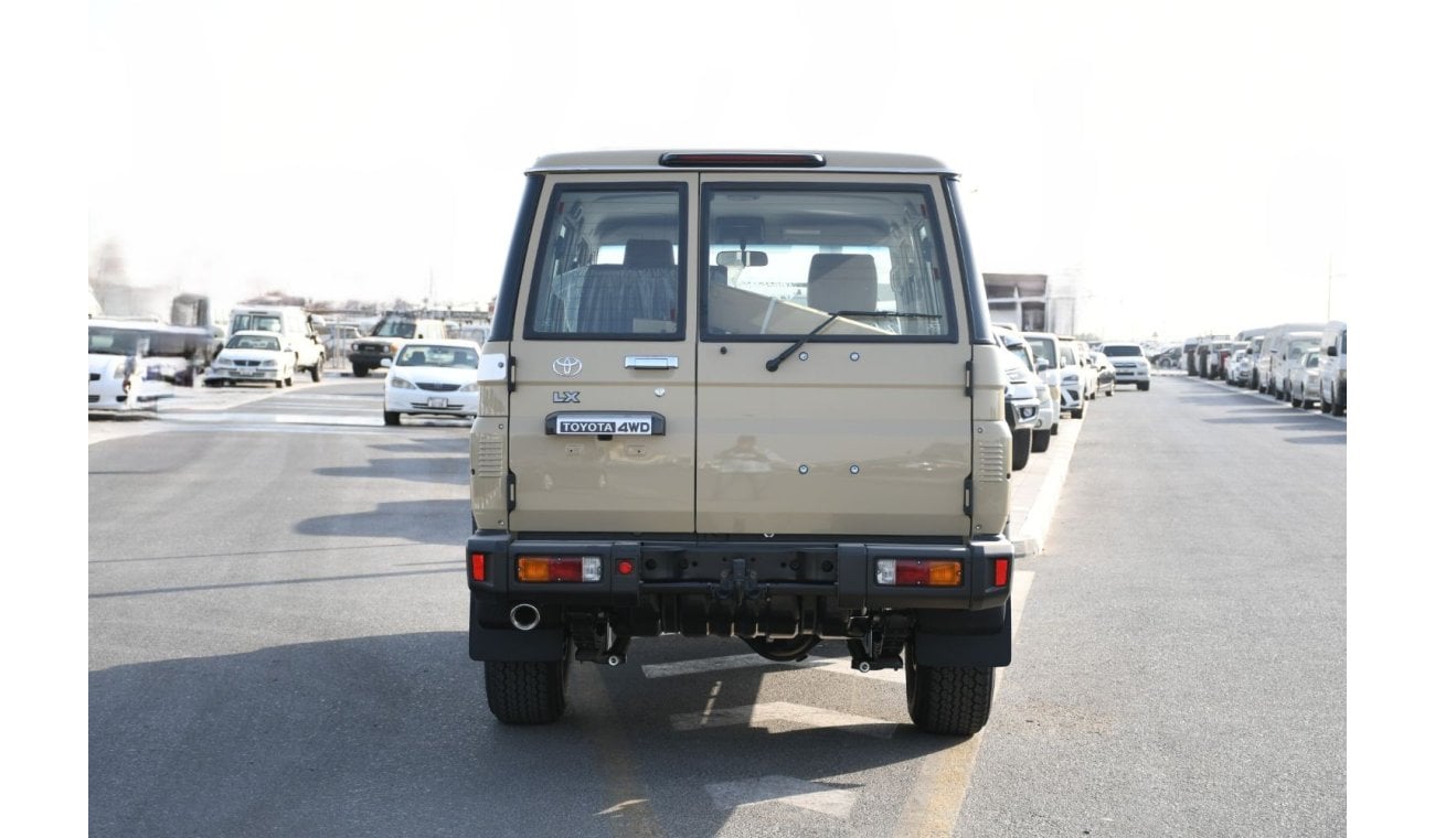 تويوتا لاند كروزر هارد توب 2.8L DIESEL AUTOMATIC  4WD 76 series