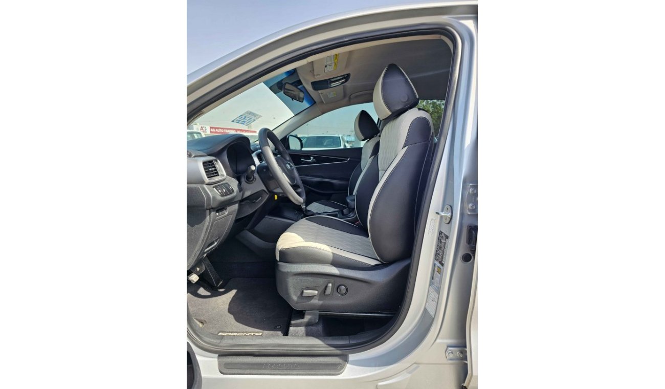 كيا سورينتو LX / 7 SEATS V6 / ELECTRIC / LEATHER SEATS / DVD / BLIND SPOT / ONLY FOR EXPORT/ LOT#69917