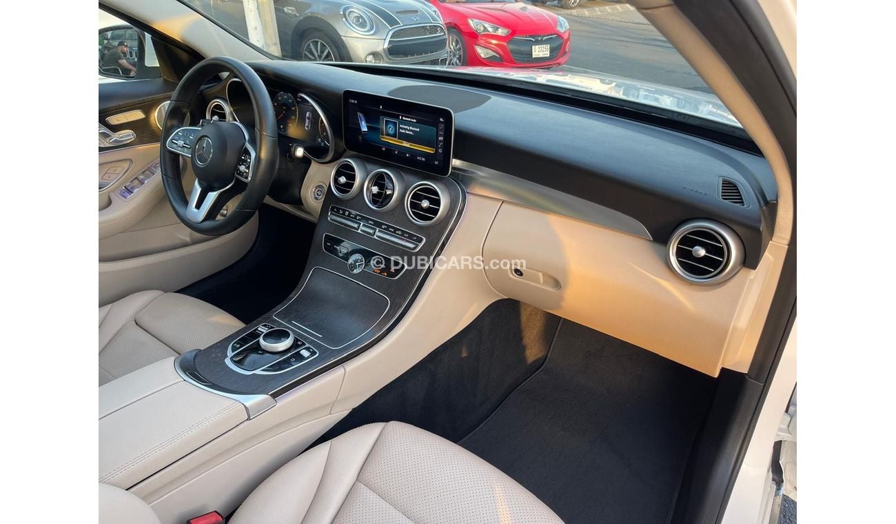 Mercedes-Benz C 300 Mercedes C300 American model 2021 in excellent condition, full specifications