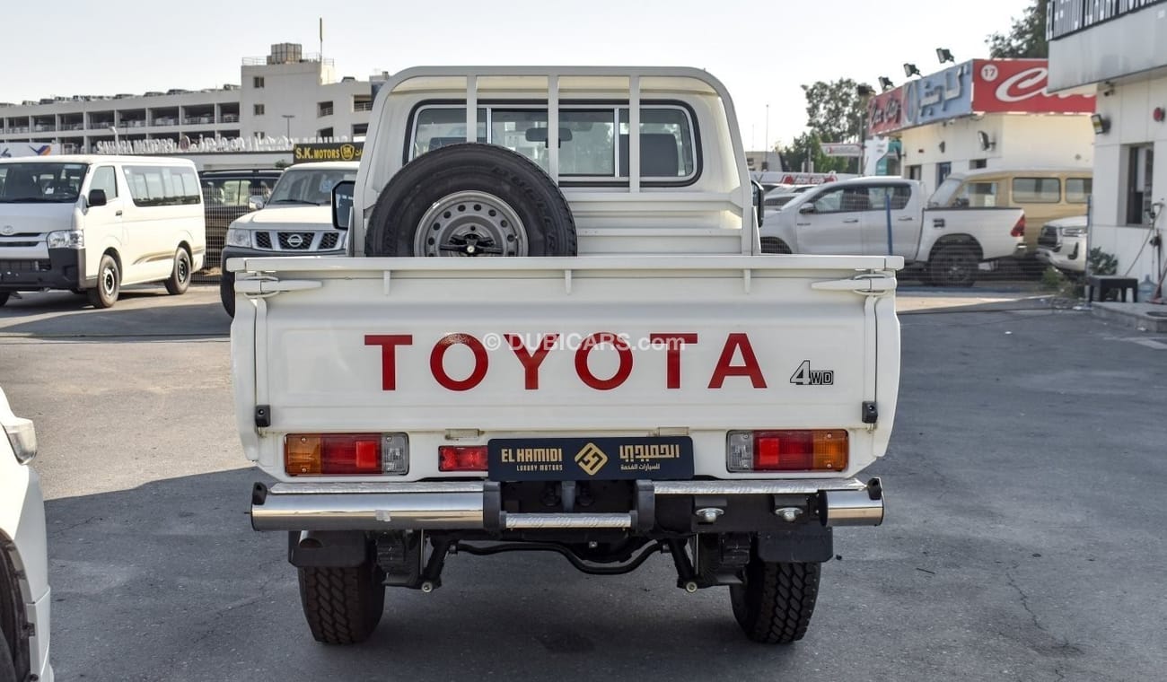 Toyota Land Cruiser Pick Up TOYOTA LC PICK UP 79 SC DIESEL 2.8L A/T, MY24 2.8L Basic-A/T Diesel