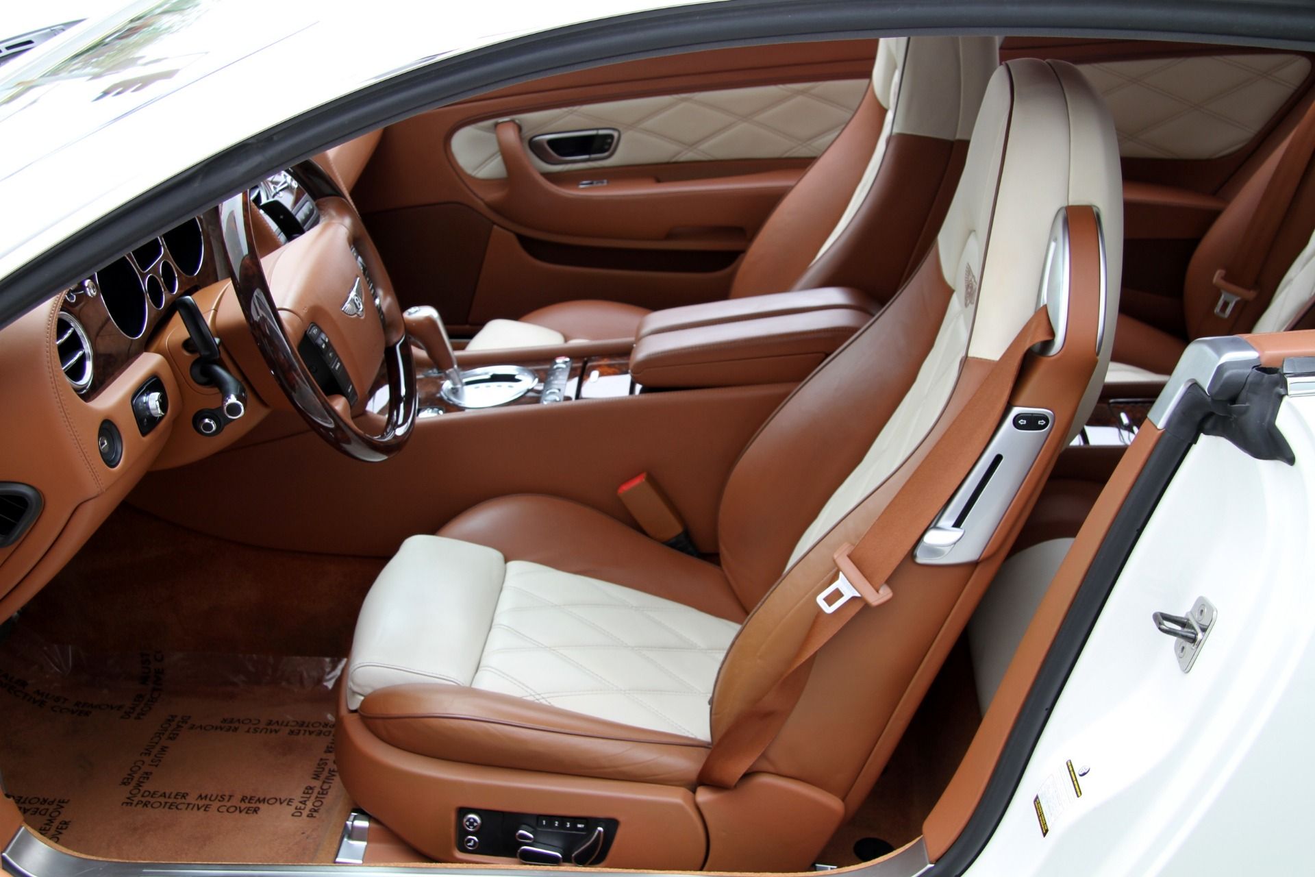 بنتلي كونتيننتال سوبرسبورتس interior - Seats