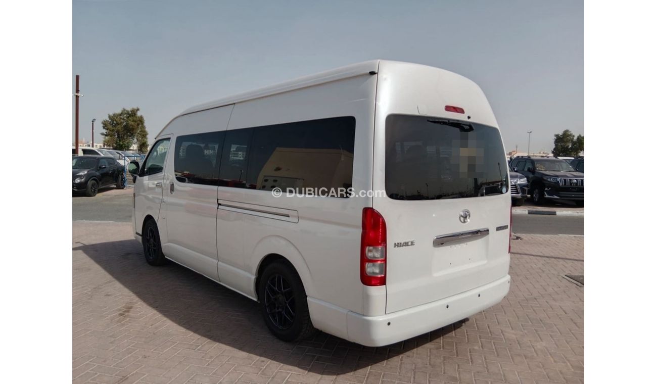 Toyota Hiace TOYOTA HIACE COMMUTER VAN RIGHT HAND DRIVE(PM10402)