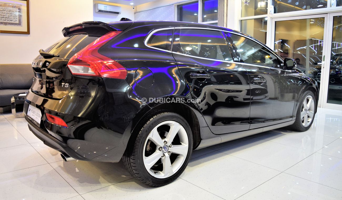 Volvo V40 T5