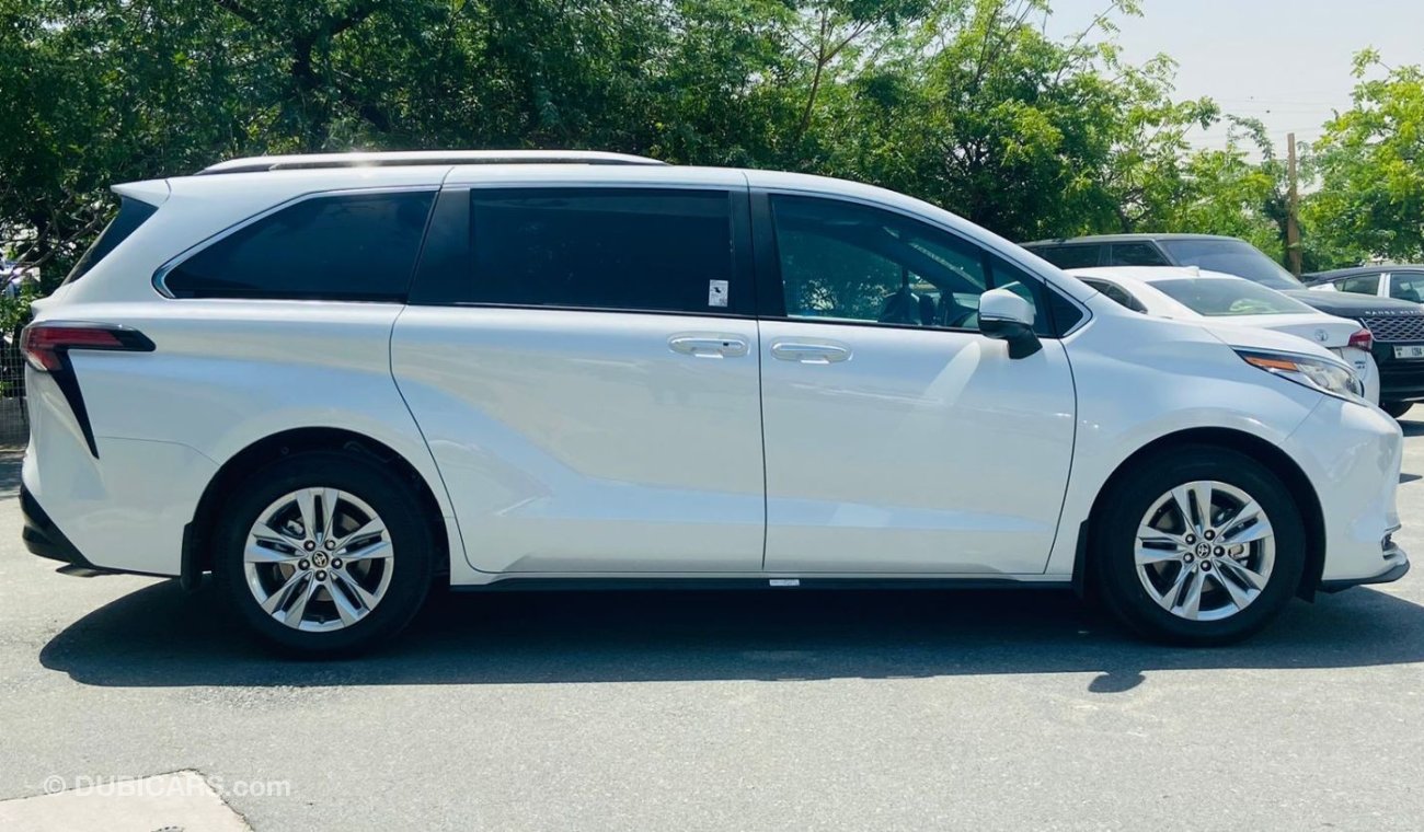 تويوتا سيينا 2024 Toyota Sienna 2.5L Hybrid Limited AWD Full options