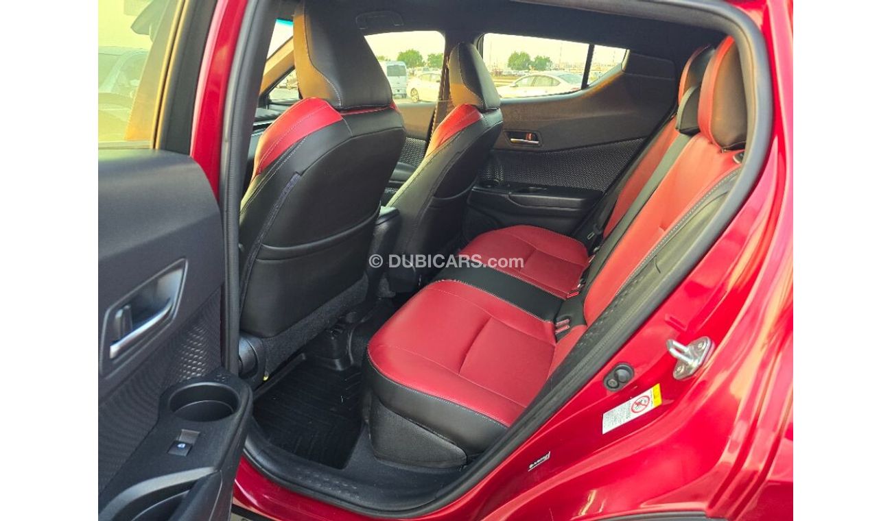 تويوتا CHR 2019 Model Full option Push button and leather seats