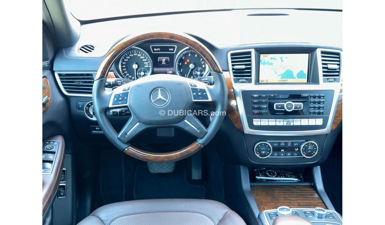 Mercedes-Benz GL 500 Std 4.7L AED 1,870 PM | MERCEDES BENZ | GL500 4.7L V8 | GCC |2015 | 0% DOWNPAYMENT