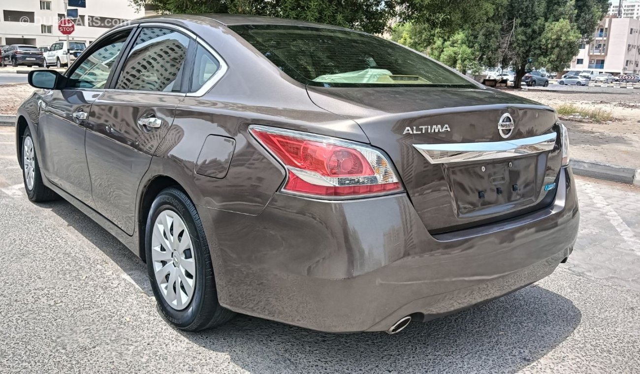 نيسان ألتيما 2014 Nissan Altima S (L33), 4dr Sedan, 2.5L 4cyl Petrol, Automatic, Front Wheel Drive