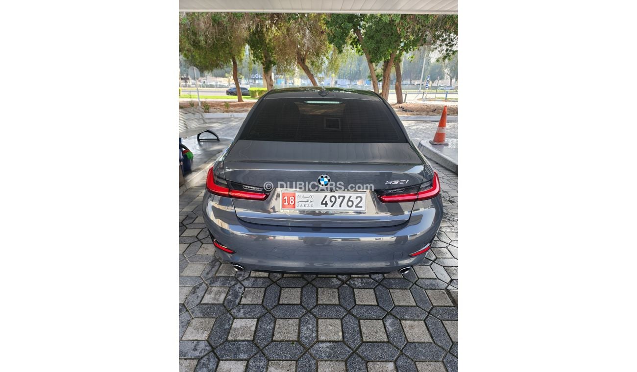 BMW 330i Exclusive 2.0L (255 HP)