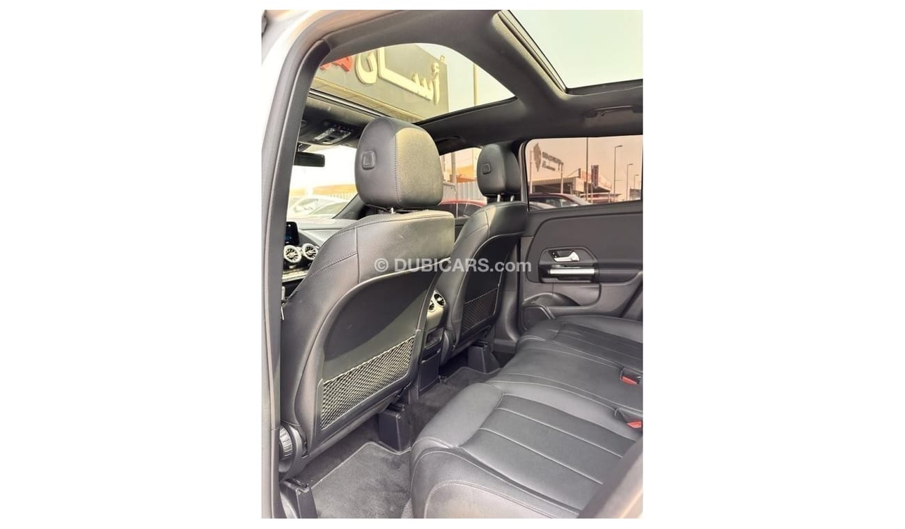 مرسيدس بنز GLA 250 4MATIC