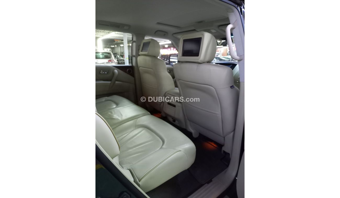 Infiniti QX80 Luxury