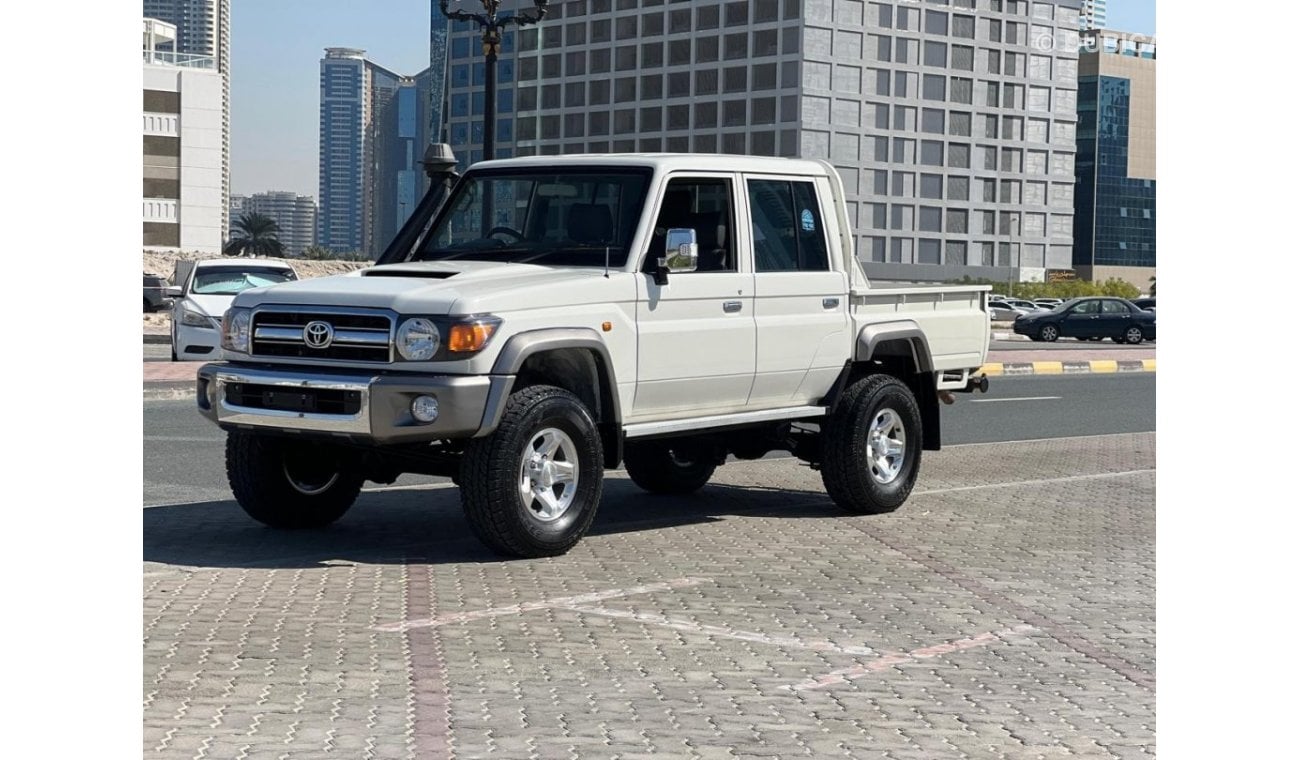 Toyota Land Cruiser Pick Up