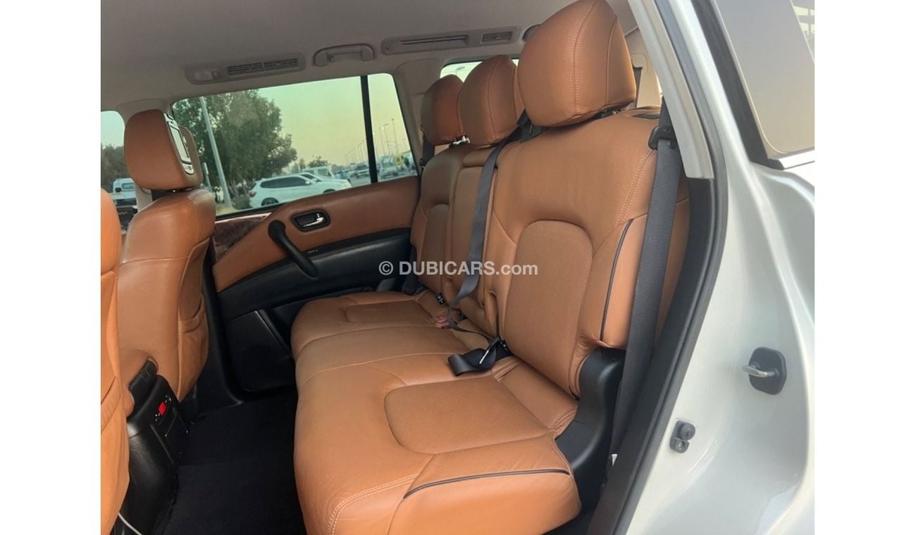 نيسان باترول 2016 Nissan patrol se platinum (y62) 5 dr suv 5.6L petrol automatic Four Wheel Drive