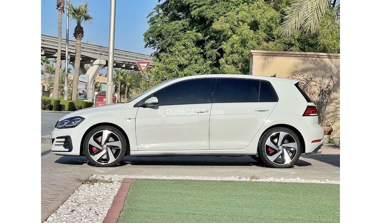 فولكس واجن جولف GTI Sport 2.0T