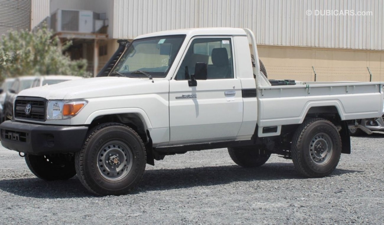 تويوتا لاند كروزر بيك آب TOYOTA LAND CRUISER PICK UP 4.2L DIESEL SINGLE CAB 3 seater 2 AIRBAG & ABS MT (EXPORT ONLY)