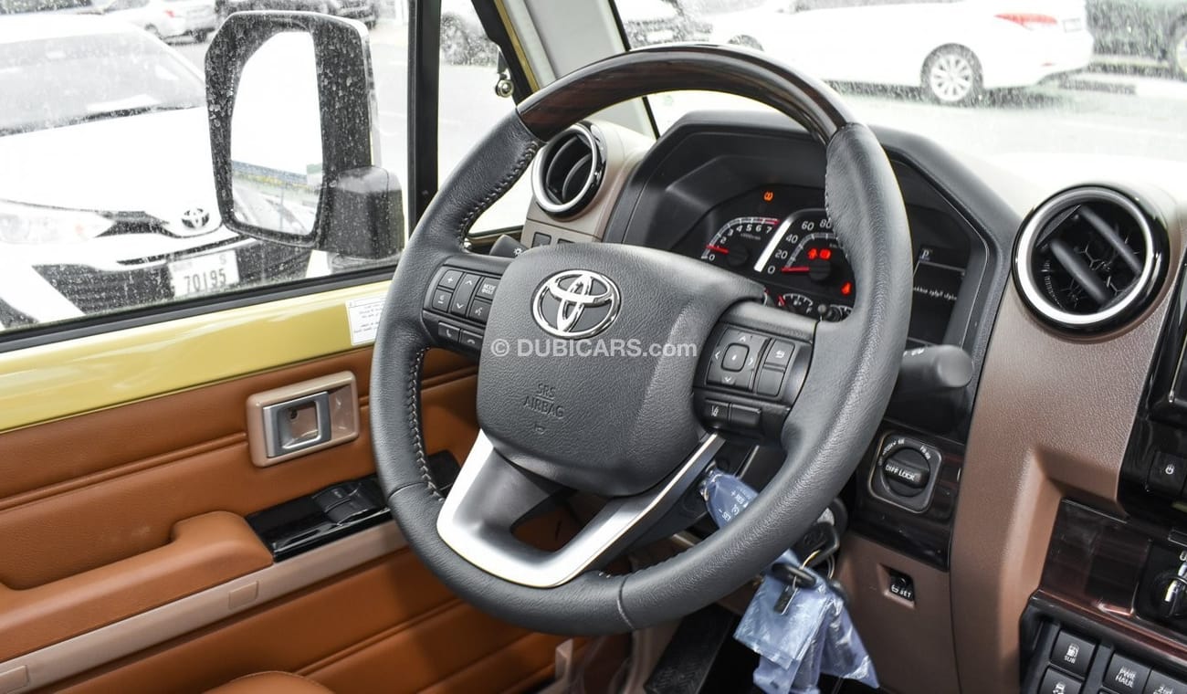 Toyota Land Cruiser Pick Up 4.0L V6 Petrol Single Cabin A/T