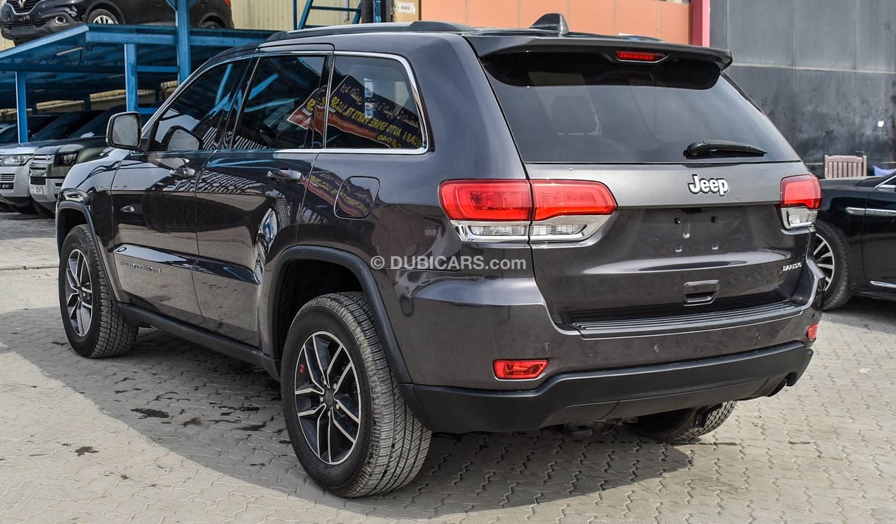 Jeep Grand Cherokee LAREDO