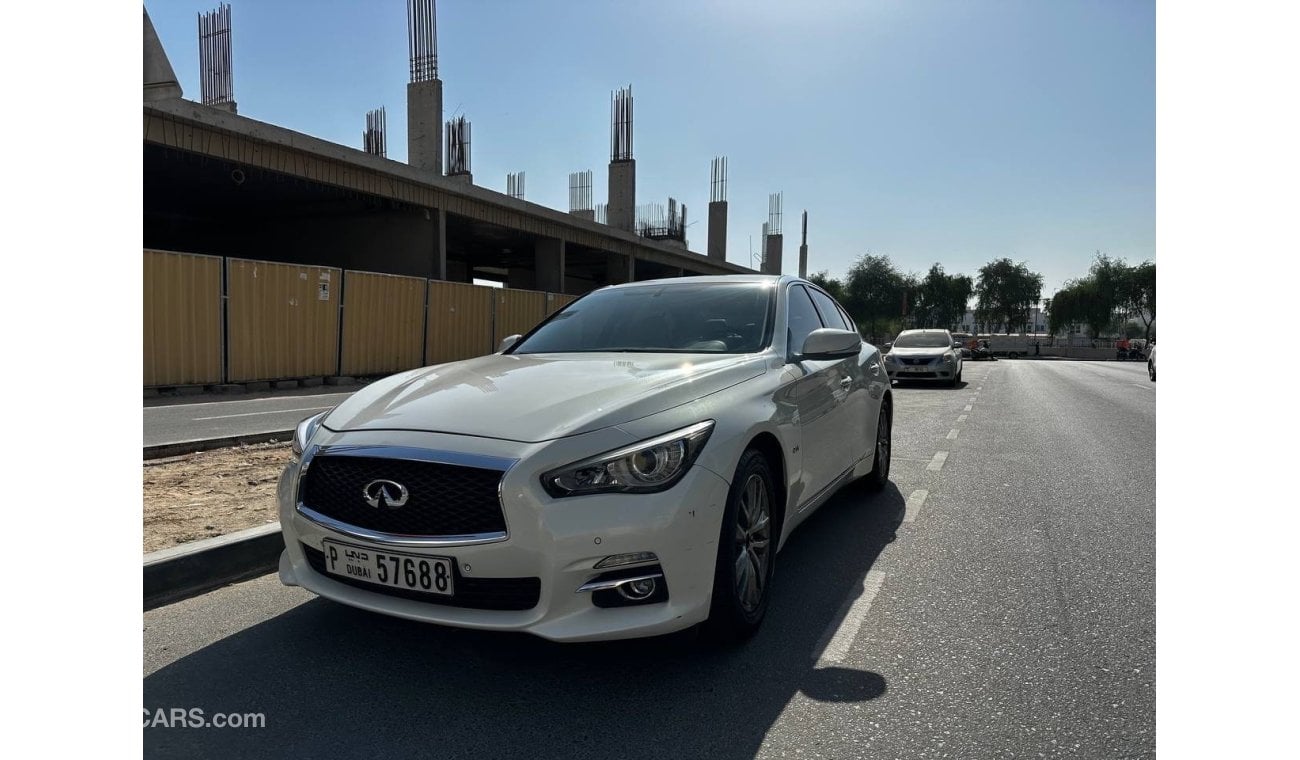 Infiniti Q50 Blue Sport 3.5L