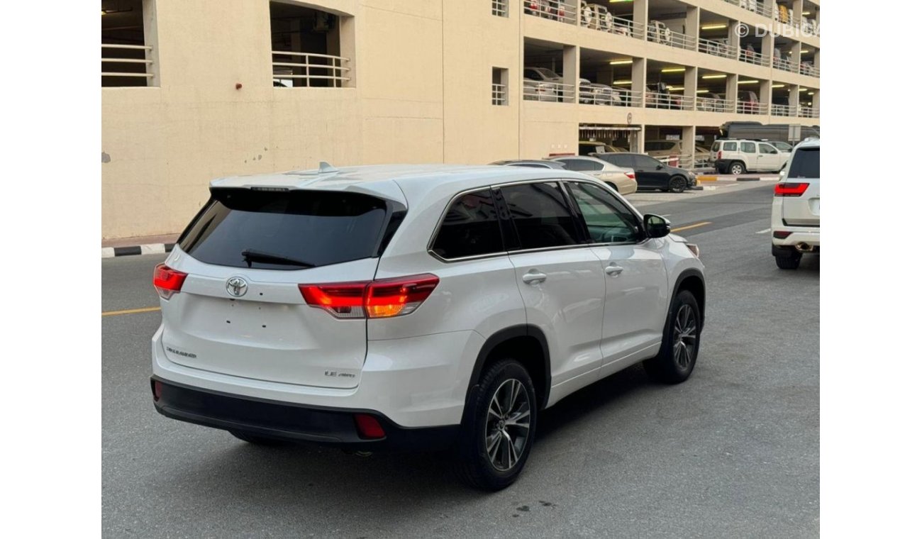 Toyota Highlander Toyota Hilander 2017 LE petrol Left hand Drive