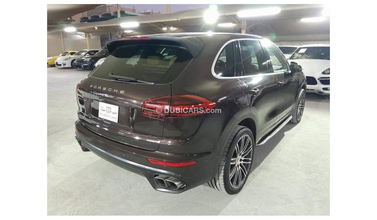 بورش كايان PORSCHE CAYENNE TURBO 4.8L 2016 SPORTS CHRONO PACKAGE WITH PDLS, AIR SEATS, SEAT AND STEERING HEATER