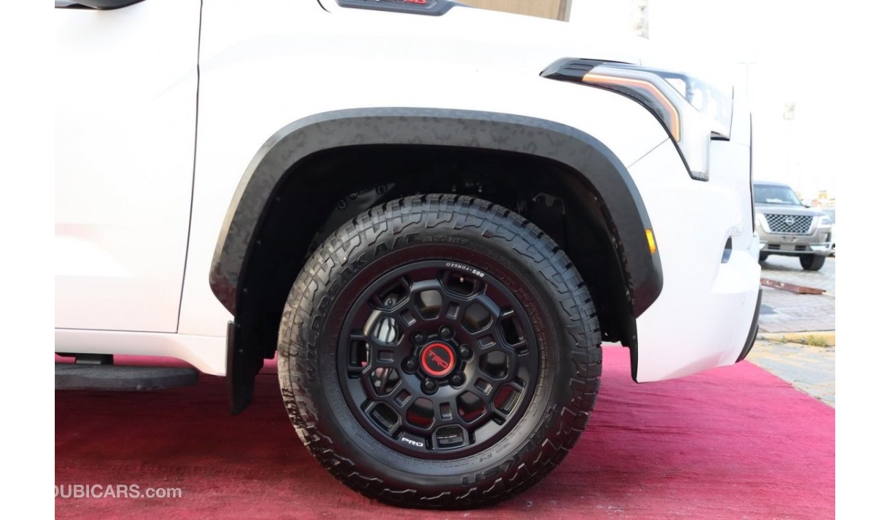 تويوتا سيكويا Toyota Sequoia TRD Pro / Clean Title/ 3000KM Only / Original Paint/ 2023