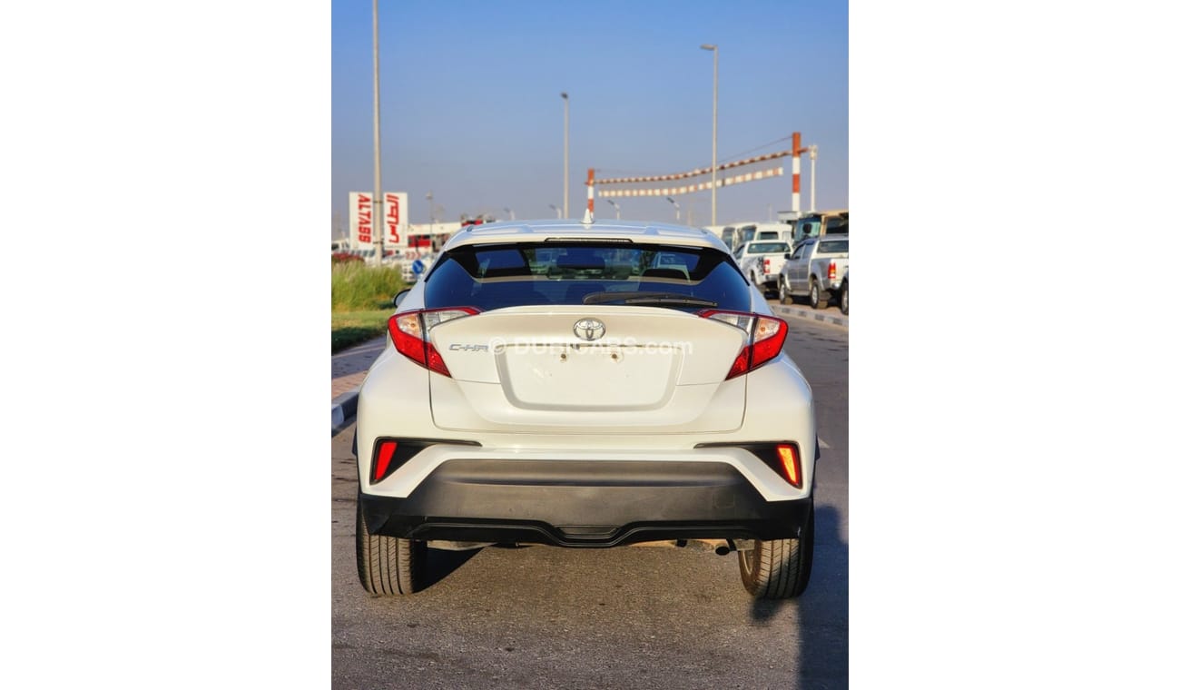 تويوتا CHR TOYOTA C-HR