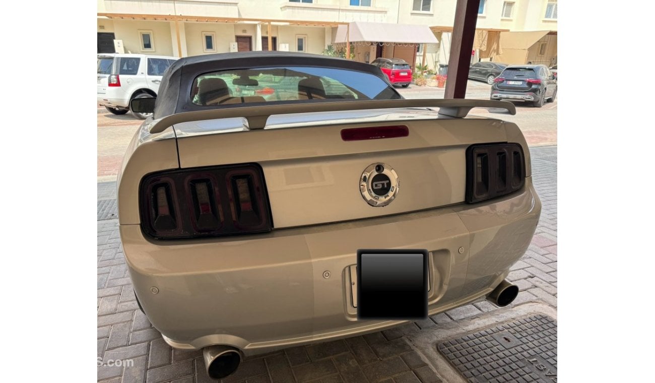 Ford Mustang V8 GT Convertible