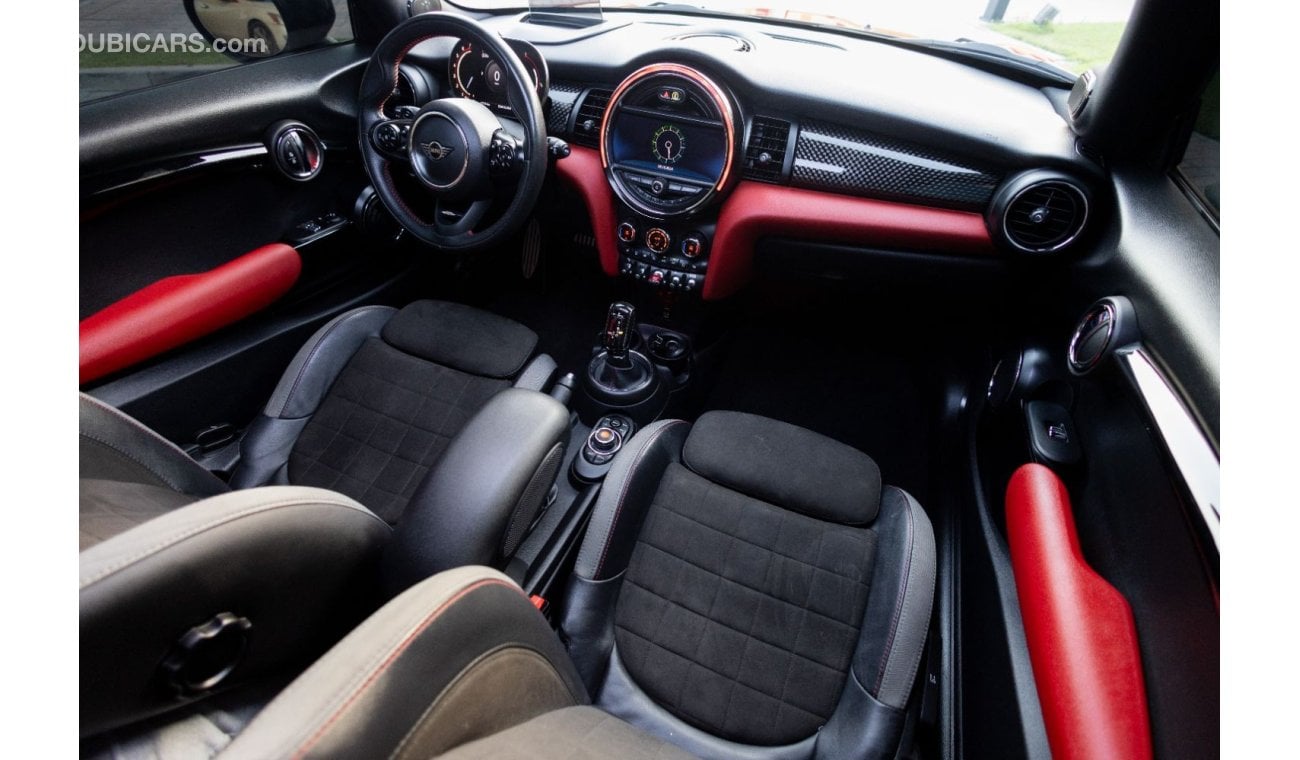 ميني جون كوبر MINI Cooper John Cooper Works 2021 GCC under Warranty with Flexible Down-Payment.