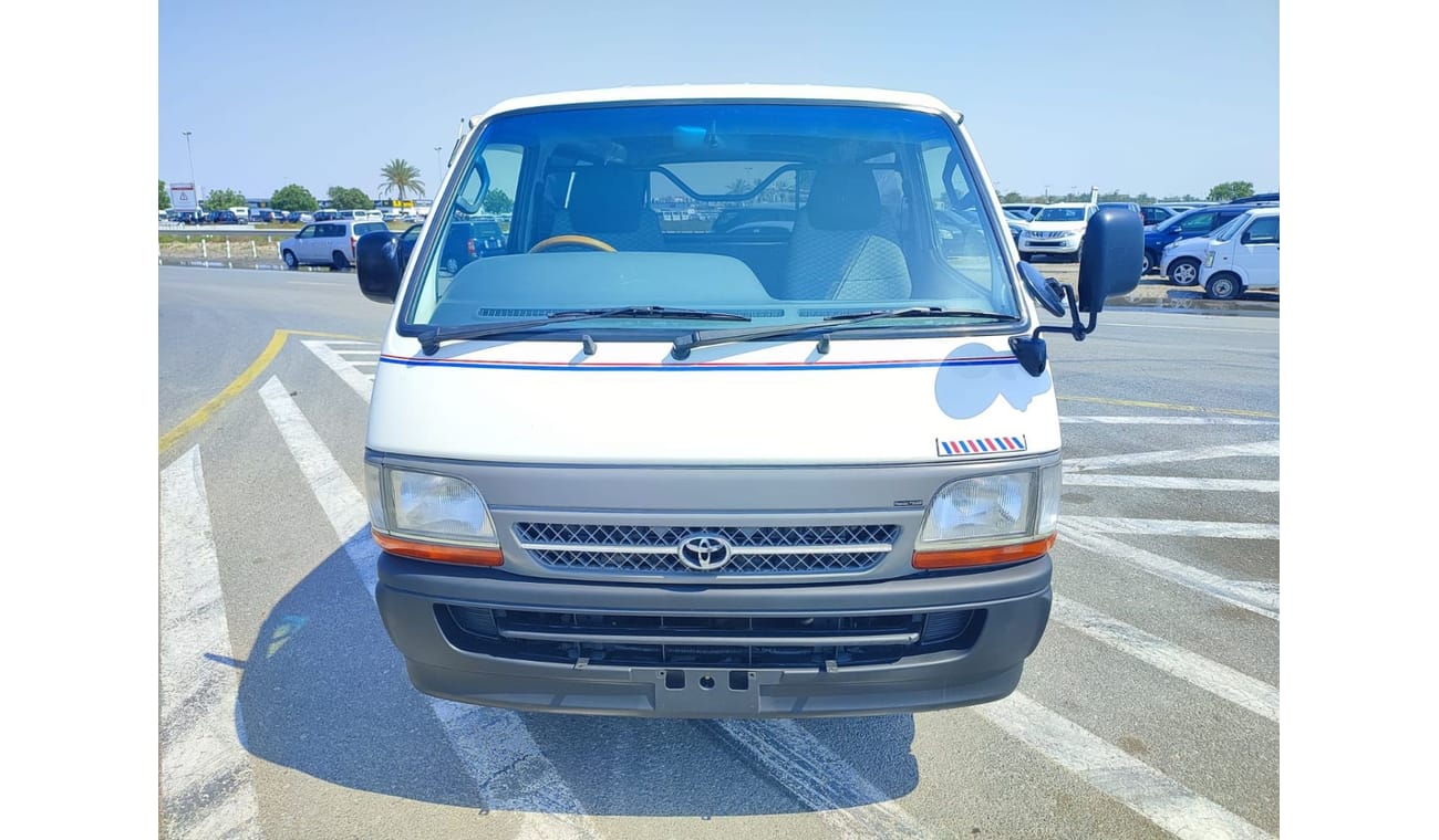 Toyota Hiace LH162-1005066 || TOYOTA HIACE (VAN)	2001	WHITE, 	3000	DIESEL	539336	RHD	MANUAL ||