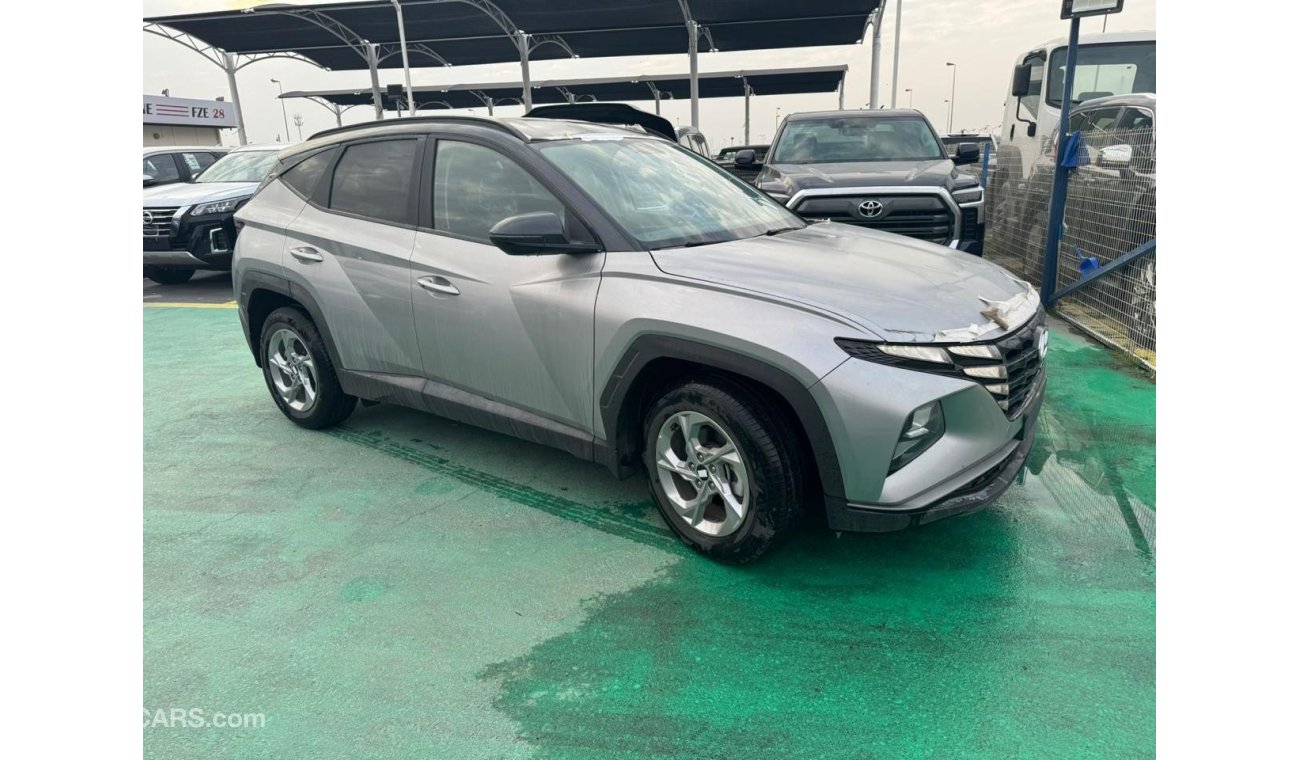 Hyundai Tucson Comfort 1.6L PETROL 2022