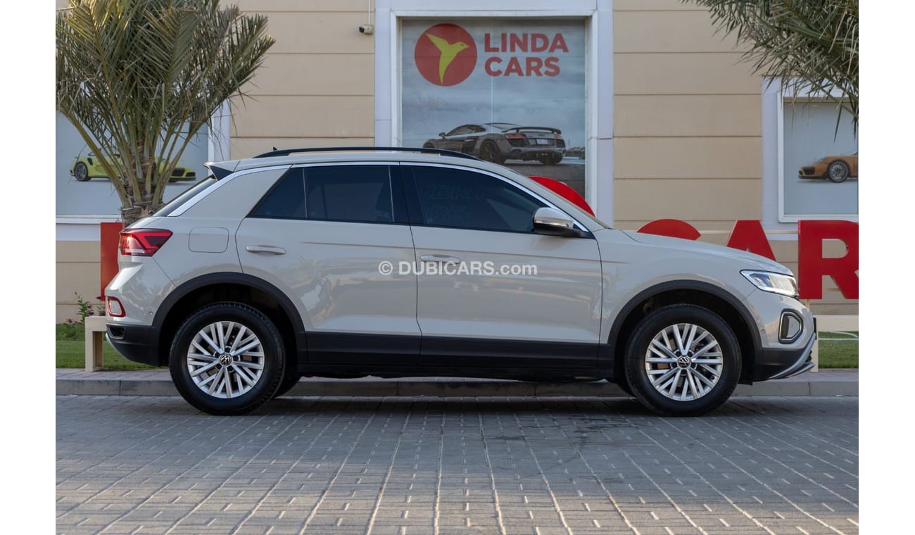 Volkswagen T ROC Life 1.4L Volkswagen T-Roc Life 2023 GCC under Agency Warranty and Service Contract with Flexible Do