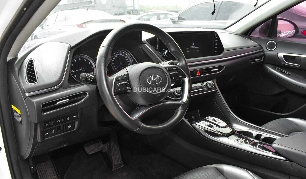 Hyundai Sonata Mid option خاليه من الحوادث