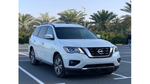 Nissan Pathfinder SV