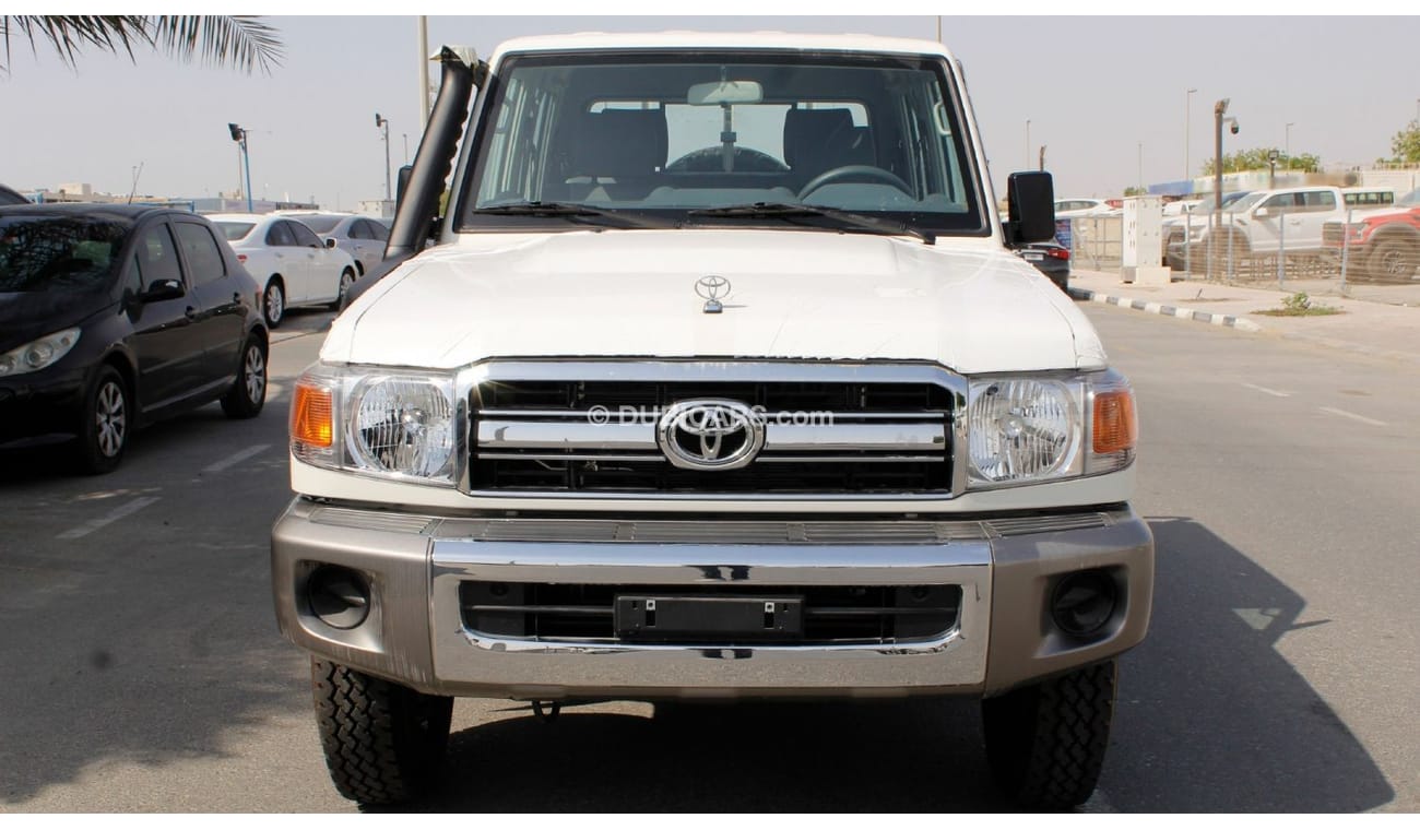 تويوتا لاند كروزر بيك آب DC TOYOTA LAND CRUISER 70 4.2L DOUBLE CAB MT 2022