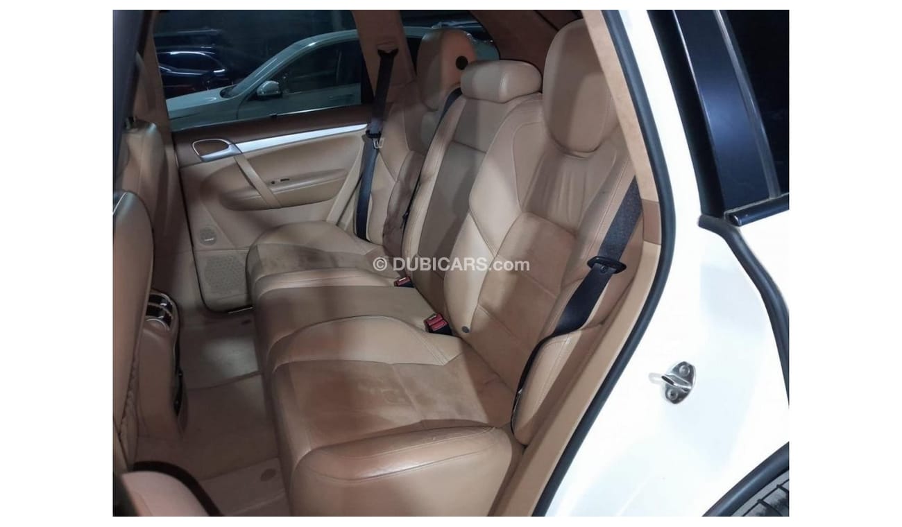 بورش كايان PORSCHE CAYENNE GTS 4.8L 2008 WITH SUNROOF, BOSE SOUND SYSTEM, AND MORE..