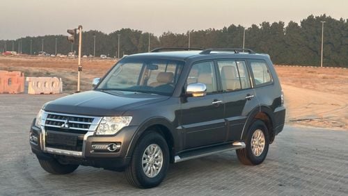 Mitsubishi Pajero GLS Base 3.5L (7 Seater)