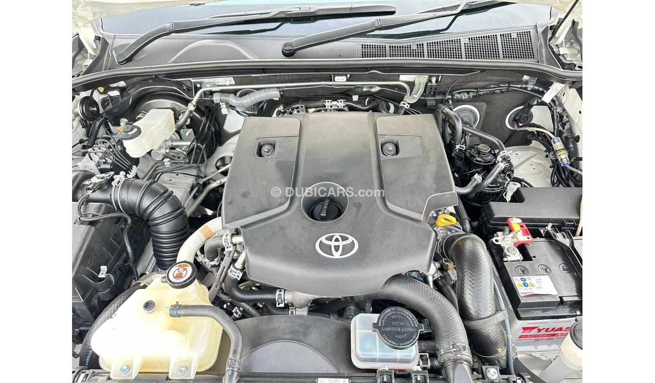 تويوتا هيلوكس Toyota Hilux pickup SR5 2022 Model Diesel engine