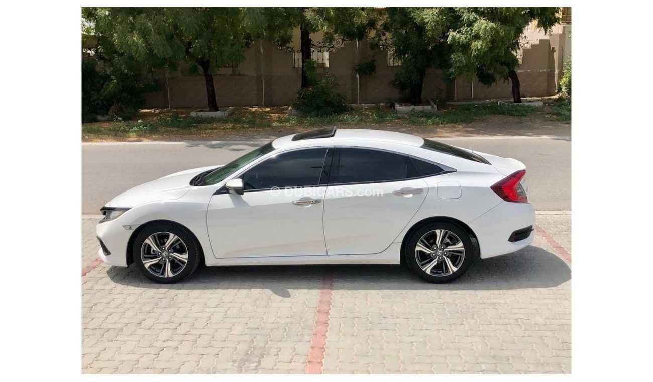 Honda Civic LX HONDA CIVIC 2020 1.6L ,GCC Specs / Sunroof