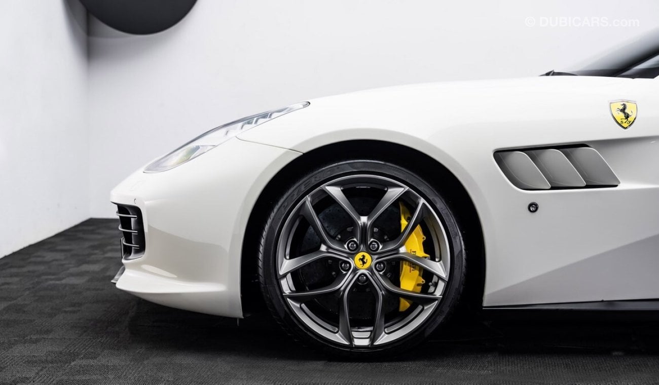 Ferrari GTC4Lusso T 2018 - GCC - Under Warranty and Service Contract