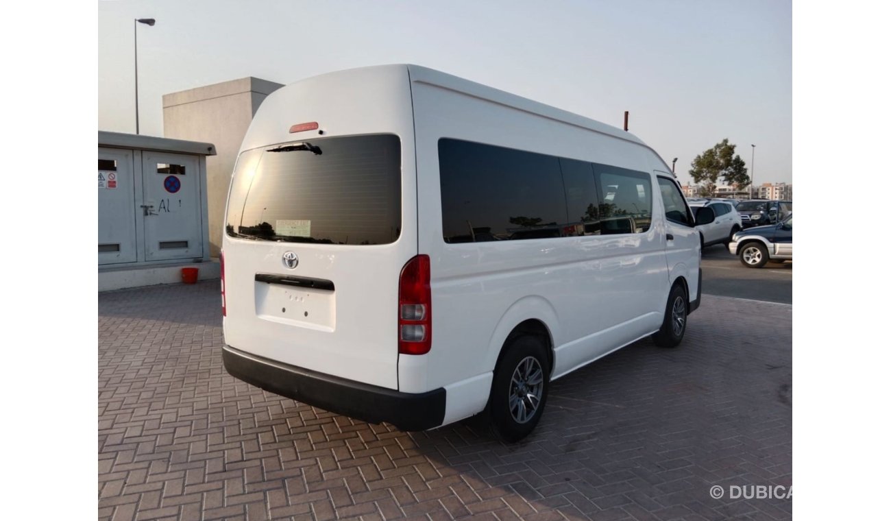 تويوتا هاياس TOYOTA HIACE VAN RIGHT HAND DRIVE (PM1260)