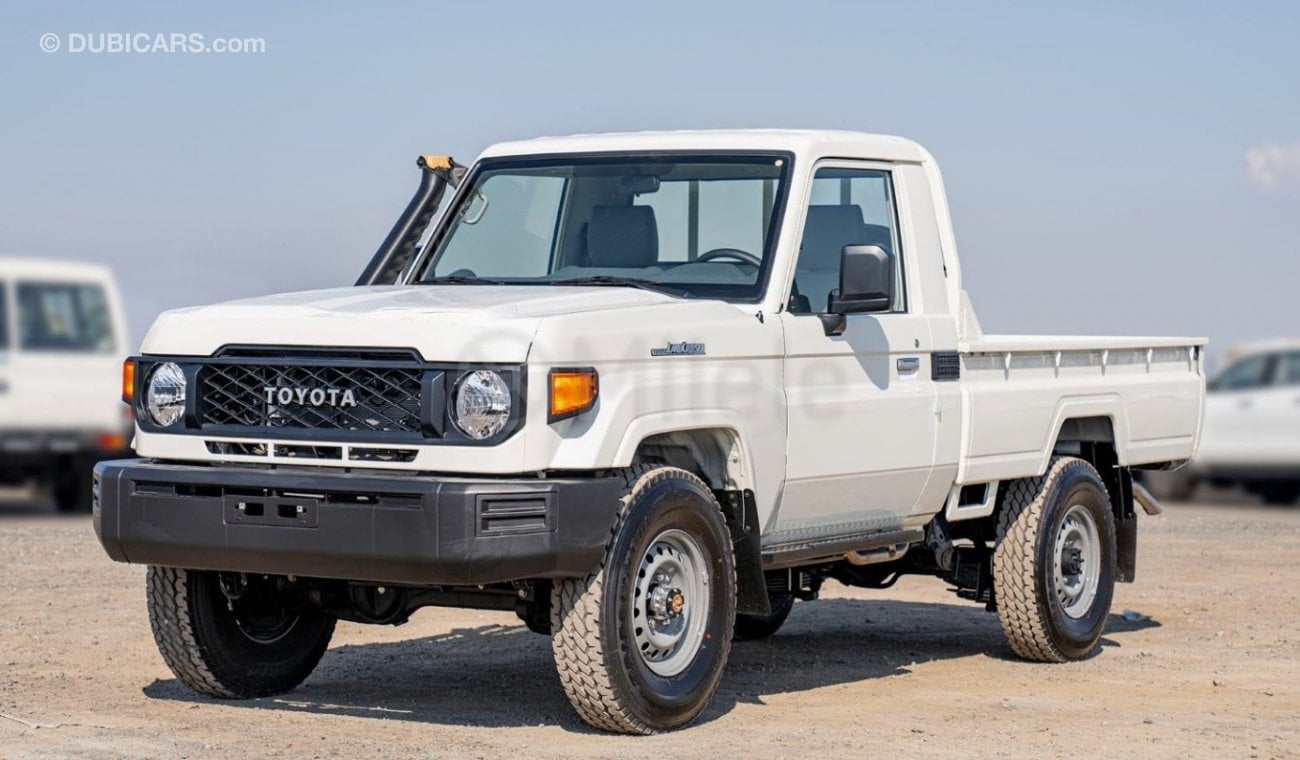 Toyota Land Cruiser Pick Up LC79SC 4.0L PETROL - WHITE: POWER WINDOW, DIFF LOCK, NEW SHAPE (EXPORT ONLY)