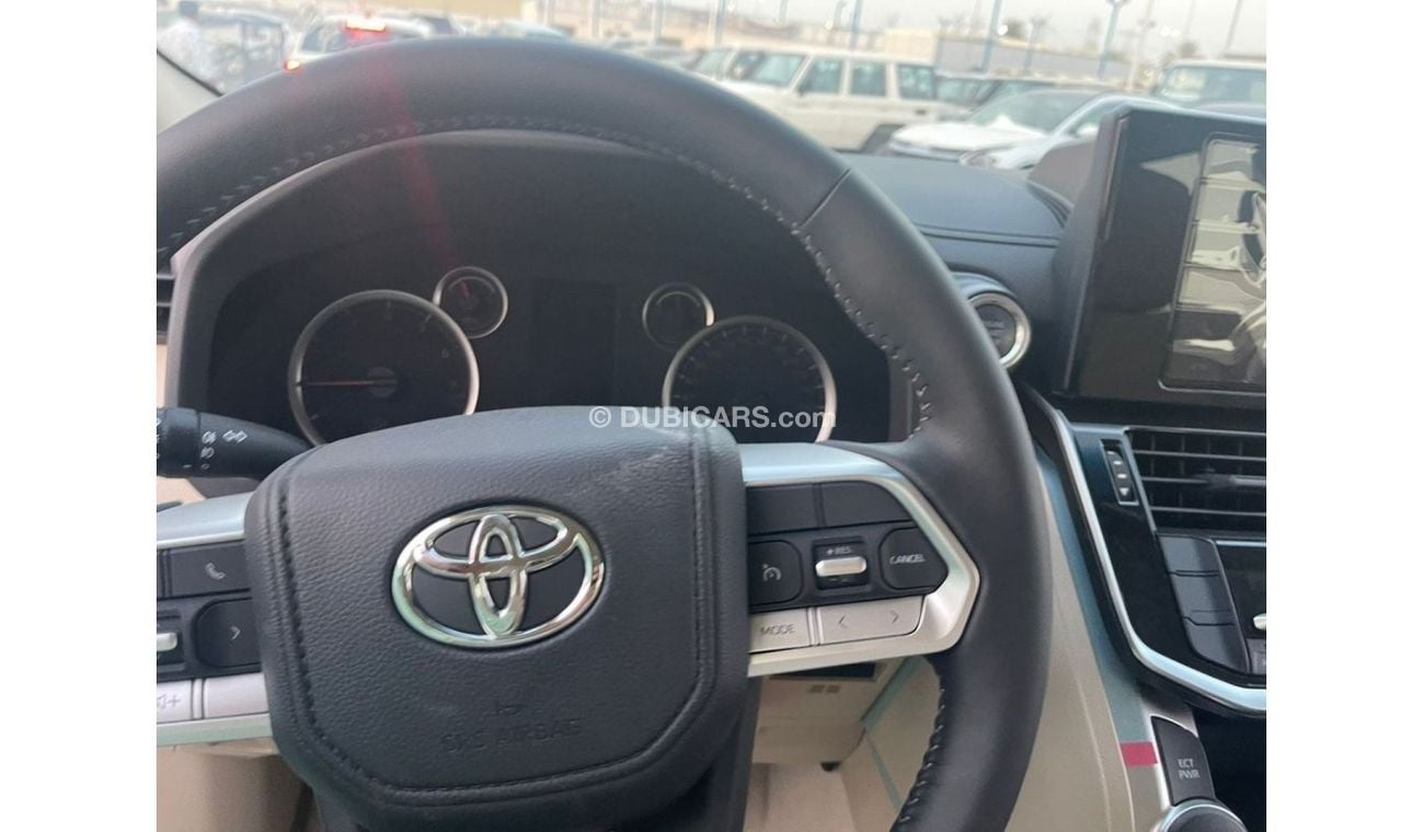 Toyota Land Cruiser 4.0L PETROL 2024 GCC